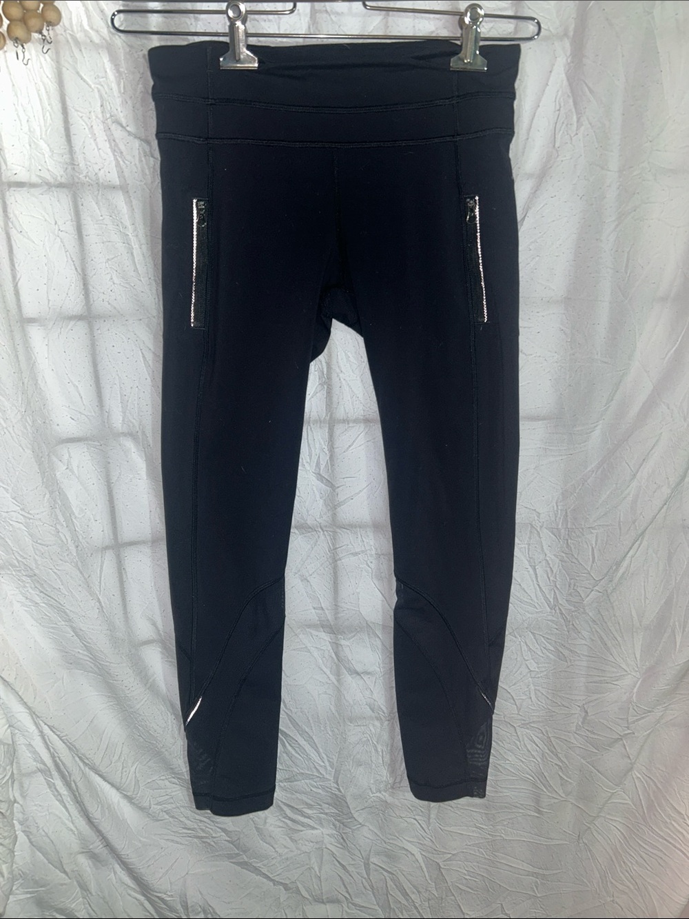 lululemon athletica Black Athletic Leggings with Zip Pockets size 6